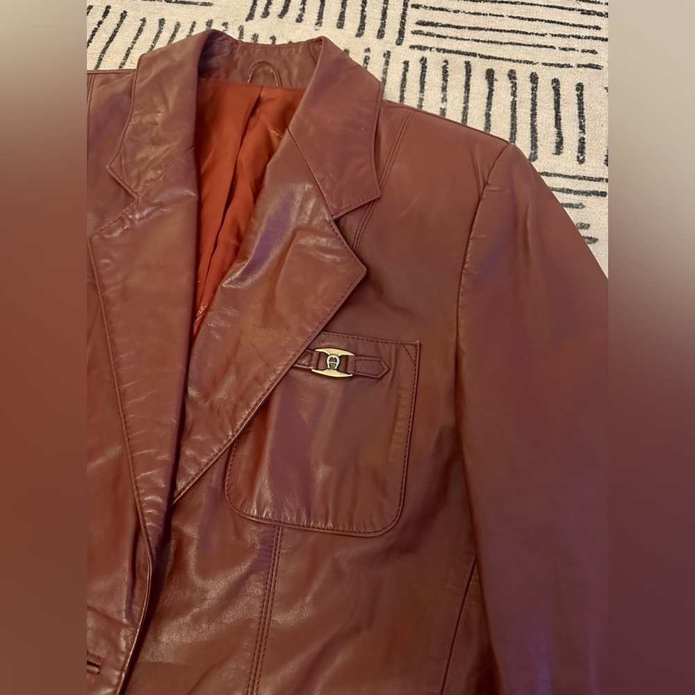 Etienne Aigner Burgundy Leather Jacket - Picture 3 of 9